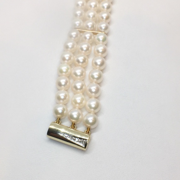 14k Pearl Triple Strand Bracelet - Picture 2 of 7